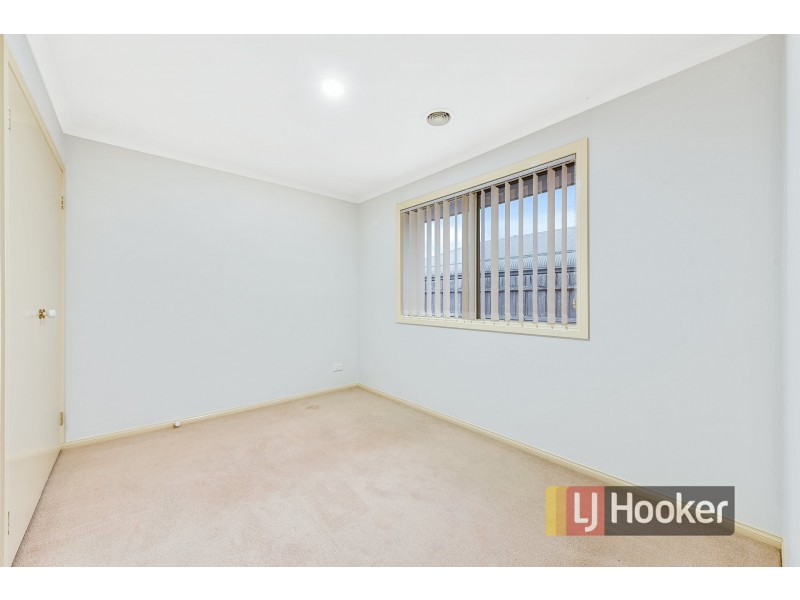 24. Maculata Drive, Cranbourne West VIC 3977