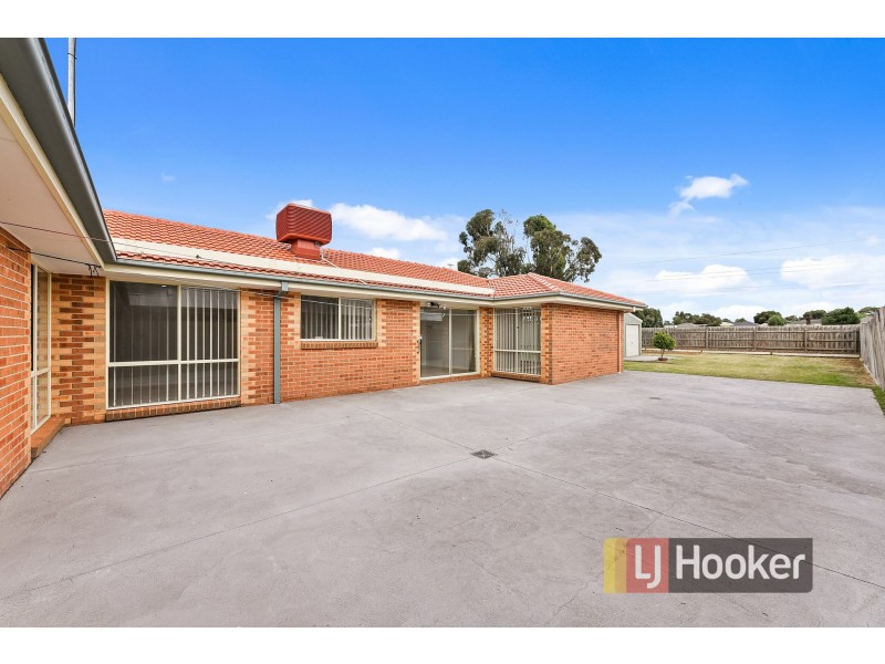 24. Maculata Drive, Cranbourne West VIC 3977