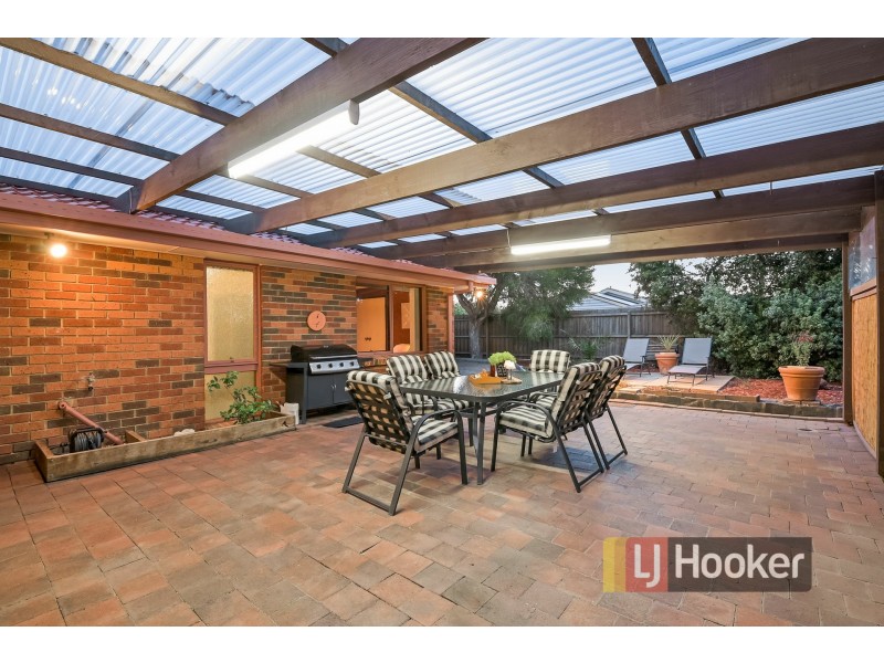 32 Beckington Crescent, Hampton Park VIC 3976