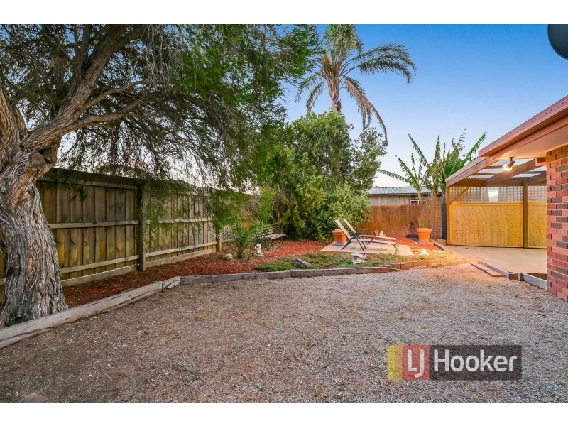 32 Beckington Crescent, Hampton Park VIC 3976