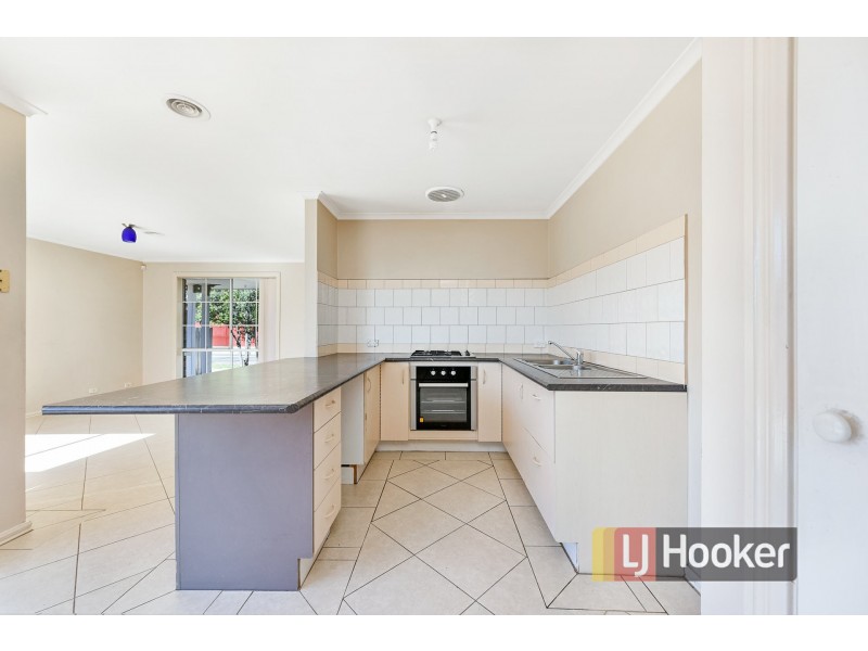 77 Strathaird Drive, Narre Warren South VIC 3805
