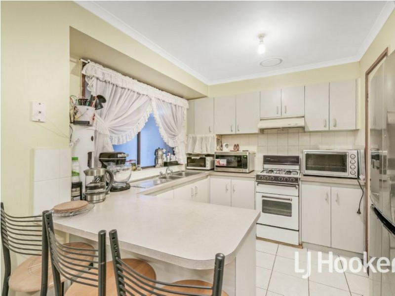 13 Ashford Close, Hampton Park VIC 3976