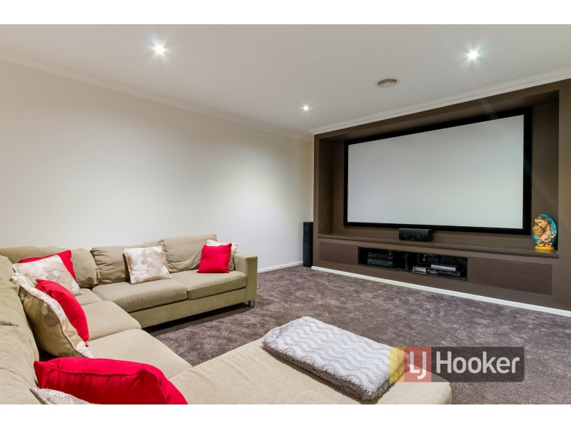 26 Skyline Way, Berwick VIC 3806