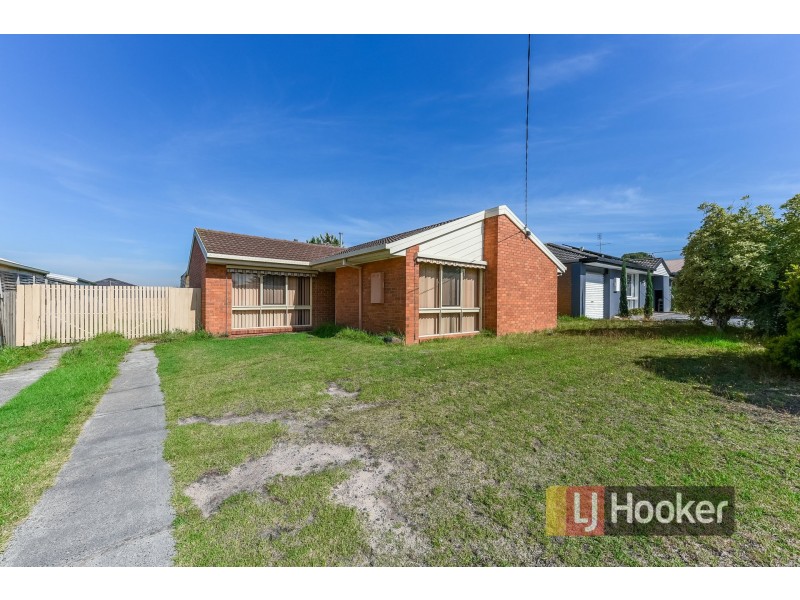 43 Leopold Crescent, Hampton Park VIC 3976