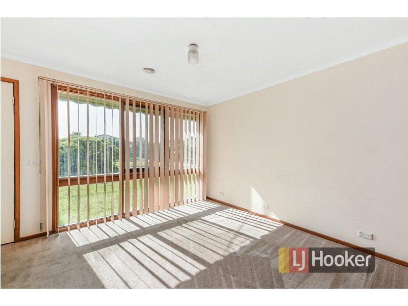 43 Leopold Crescent, Hampton Park VIC 3976