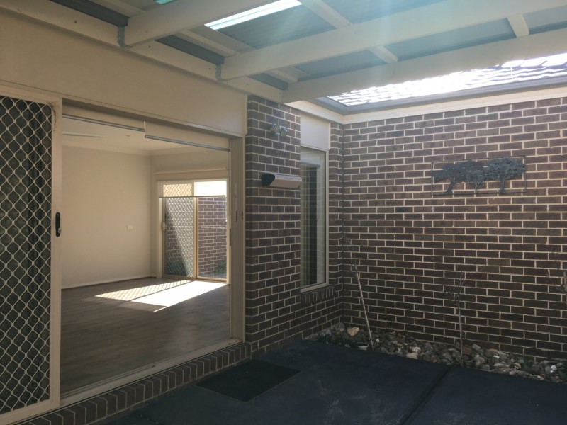 12 Lexington Crescent, Officer VIC 3809