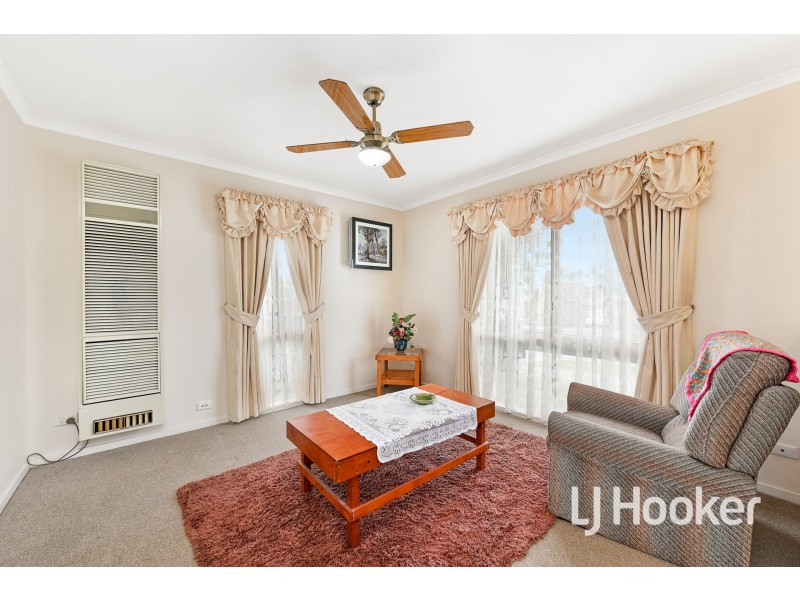 14 Cumberland Chase, Hampton Park VIC 3976