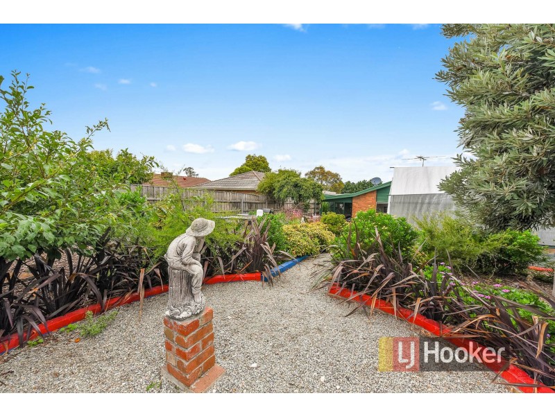 35 Warana Drive, Hampton Park VIC 3976