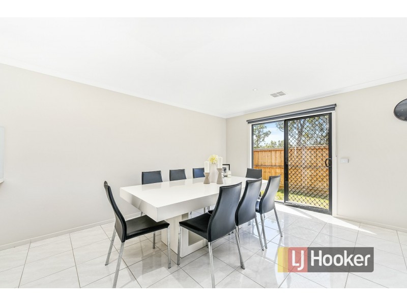5 Beaver Terrace, Lynbrook VIC 3975