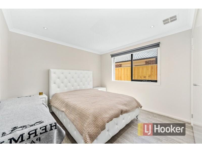 5 Beaver Terrace, Lynbrook VIC 3975