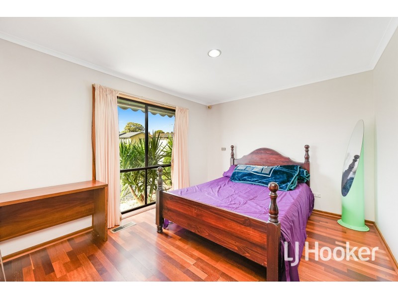 49 Mossgiel Park Drive, Endeavour Hills VIC 3802