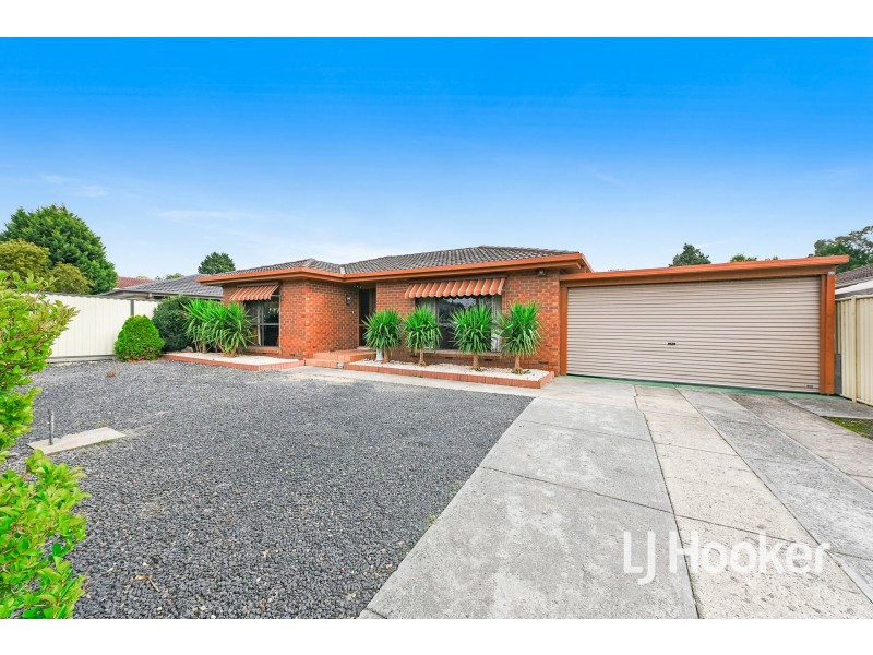 49 Mossgiel Park Drive, Endeavour Hills VIC 3802