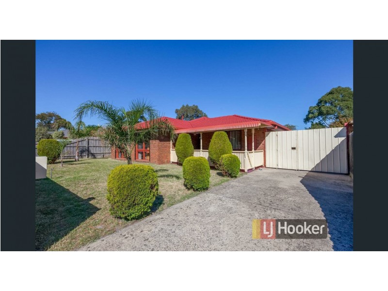 40 Huon Park Road, Cranbourne North VIC 3977