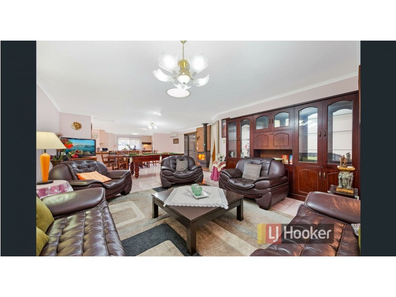 40 Huon Park Road, Cranbourne North VIC 3977