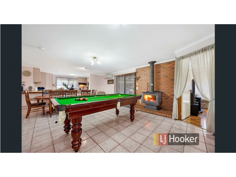 40 Huon Park Road, Cranbourne North VIC 3977