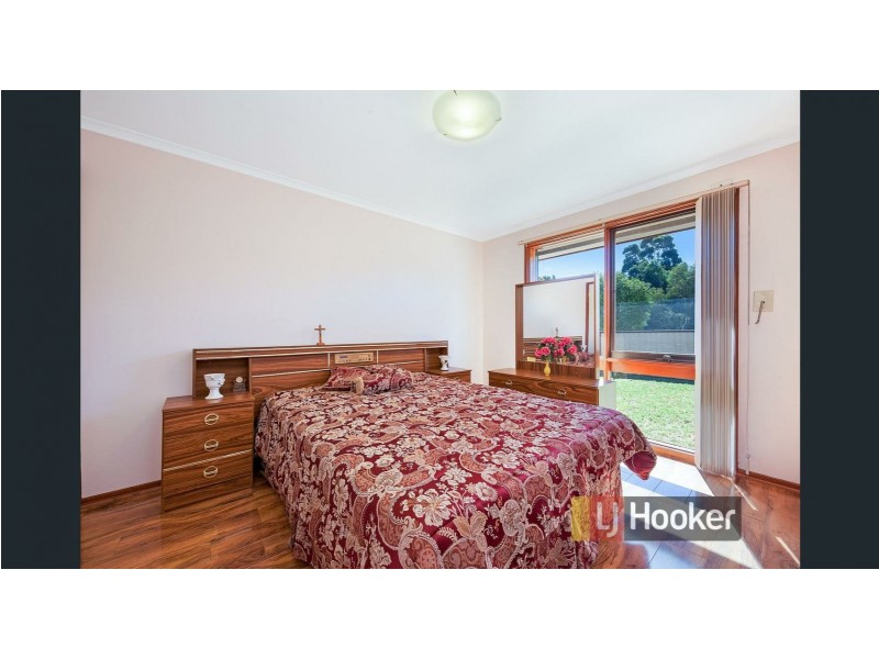40 Huon Park Road, Cranbourne North VIC 3977