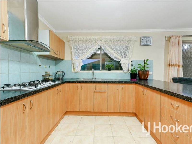 2 Jammon Close, Hampton Park VIC 3976