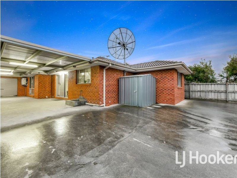 2 Jammon Close, Hampton Park VIC 3976
