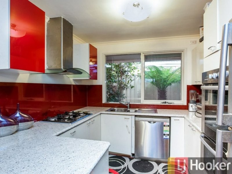 22 Horsfield Street, Cranbourne North VIC 3977