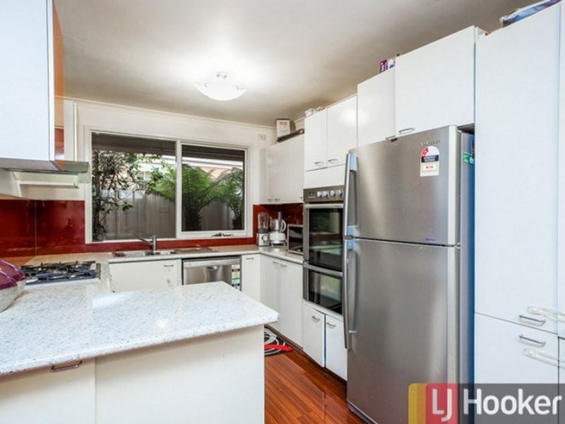 22 Horsfield Street, Cranbourne North VIC 3977