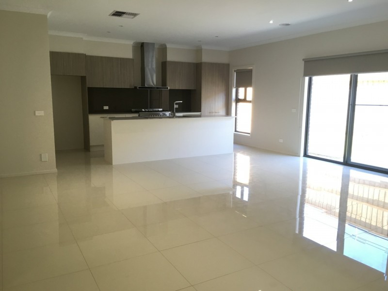 53 Highmount Avenue, Hampton Park VIC 3976