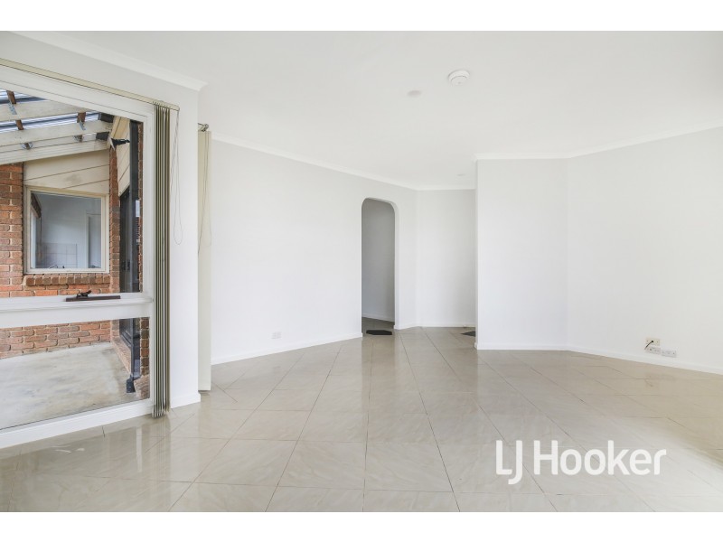 15 Narellan Drive, Hampton Park VIC 3976