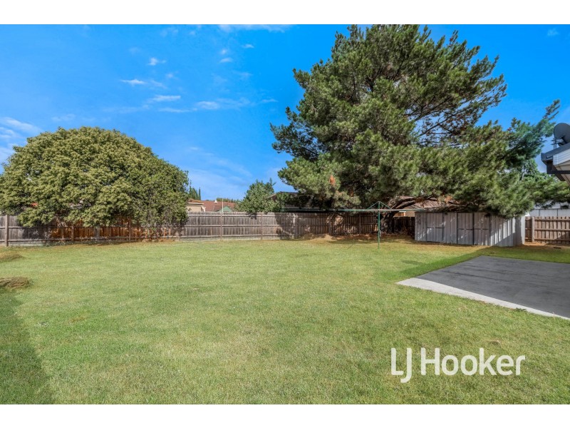 15 Narellan Drive, Hampton Park VIC 3976