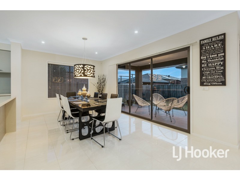 41 Lemon Grove, Cranbourne West VIC 3977