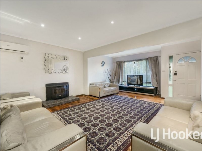2 Peppermint Street, Doveton VIC 3177
