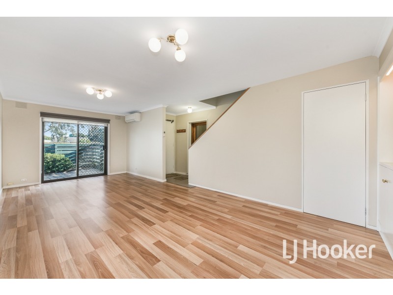 6/22 Somerville Road, Hampton Park VIC 3976