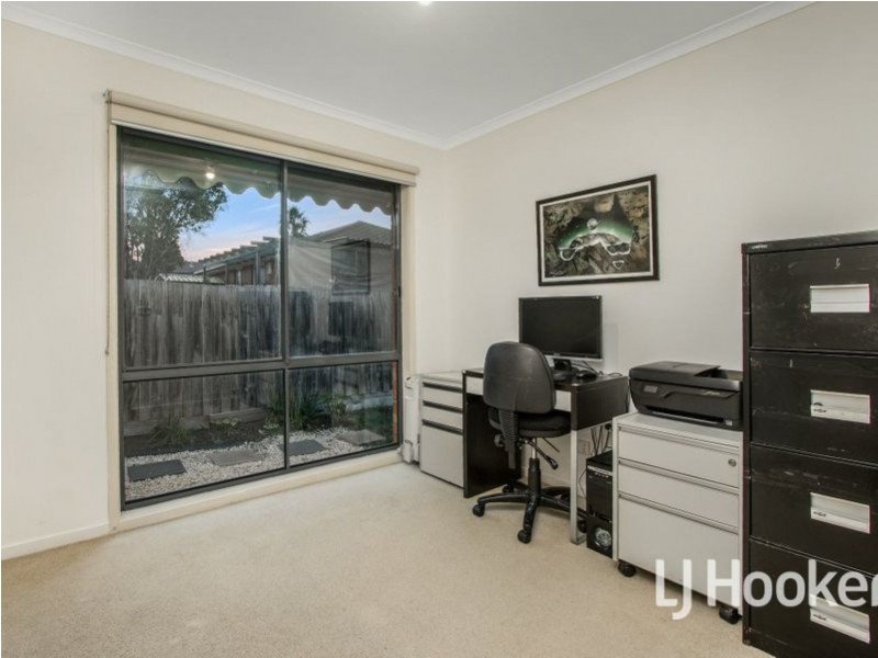 2 The Mews, Hampton Park VIC 3976