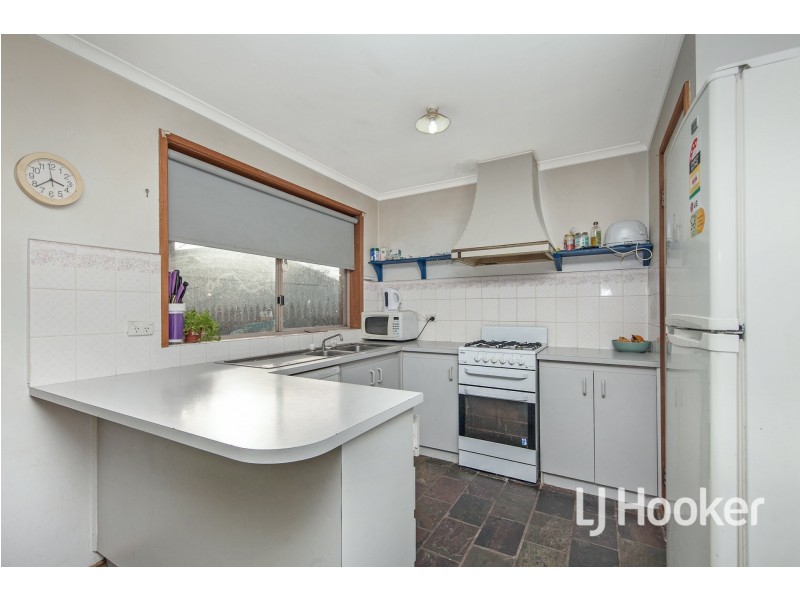 11 Eliza Street, Cranbourne North VIC 3977