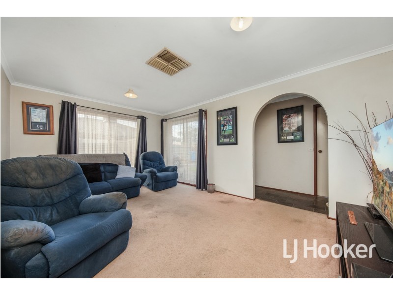 11 Eliza Street, Cranbourne North VIC 3977