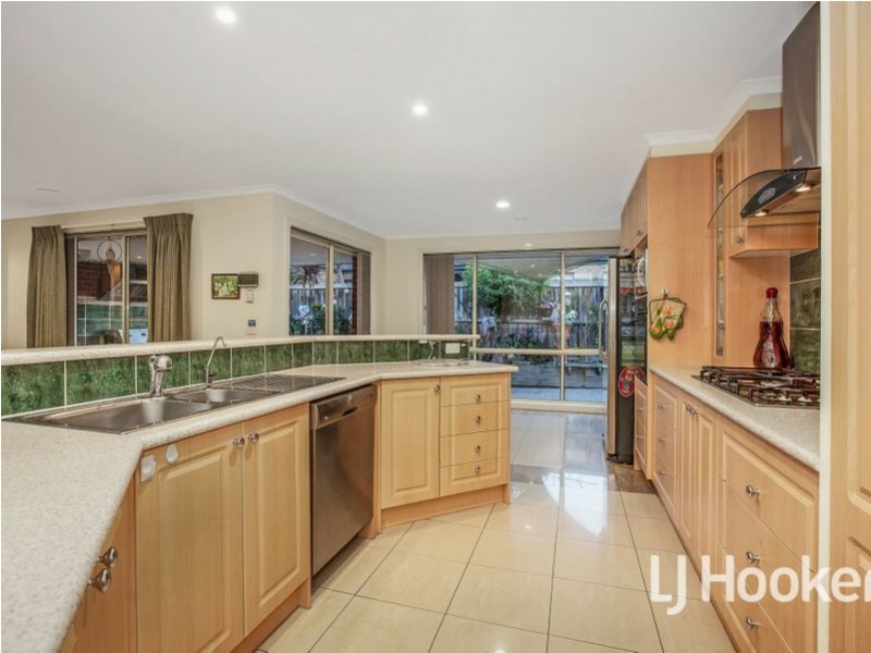 4 Red Oak Terrace, Lyndhurst VIC 3975