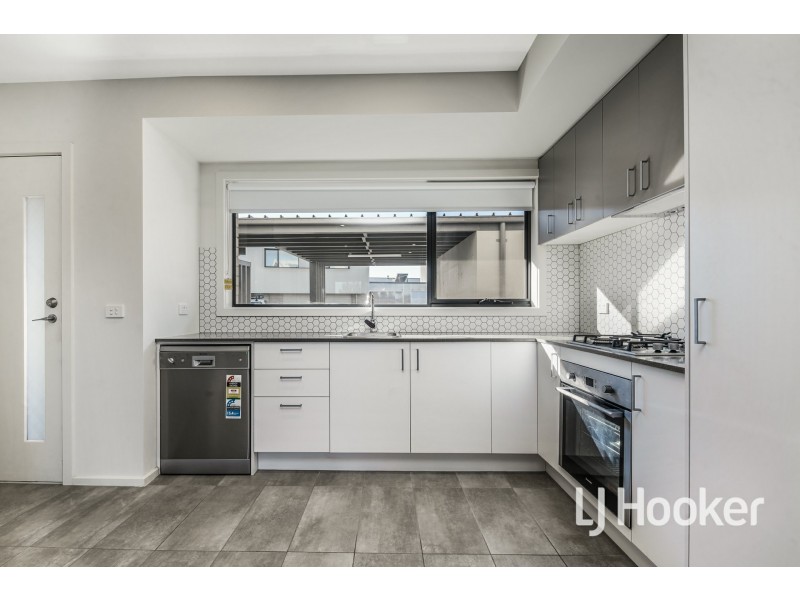 38 Boutique Lane, Cranbourne West VIC 3977