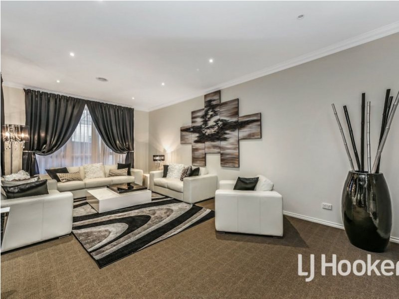 10 Papillion Way, Narre Warren South VIC 3805