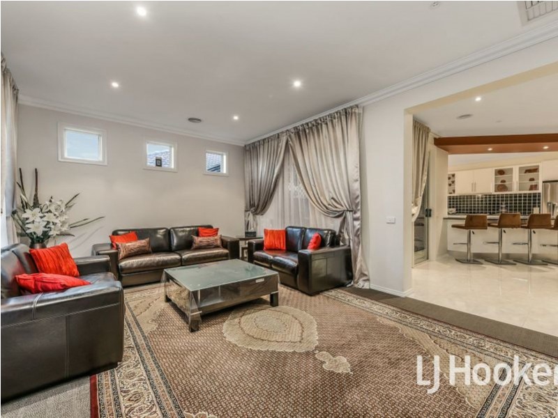 10 Papillion Way, Narre Warren South VIC 3805