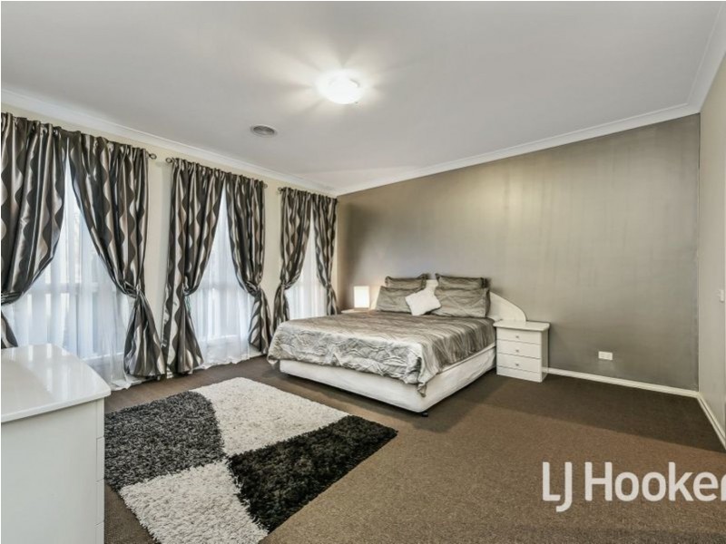 10 Papillion Way, Narre Warren South VIC 3805