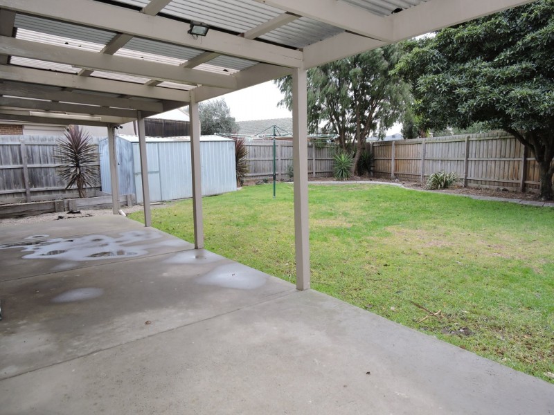 9 Jacinta Drive, Cranbourne West VIC 3977