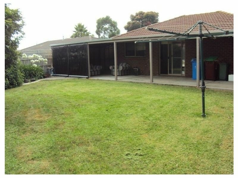 9 Jacinta Drive, Cranbourne West VIC 3977