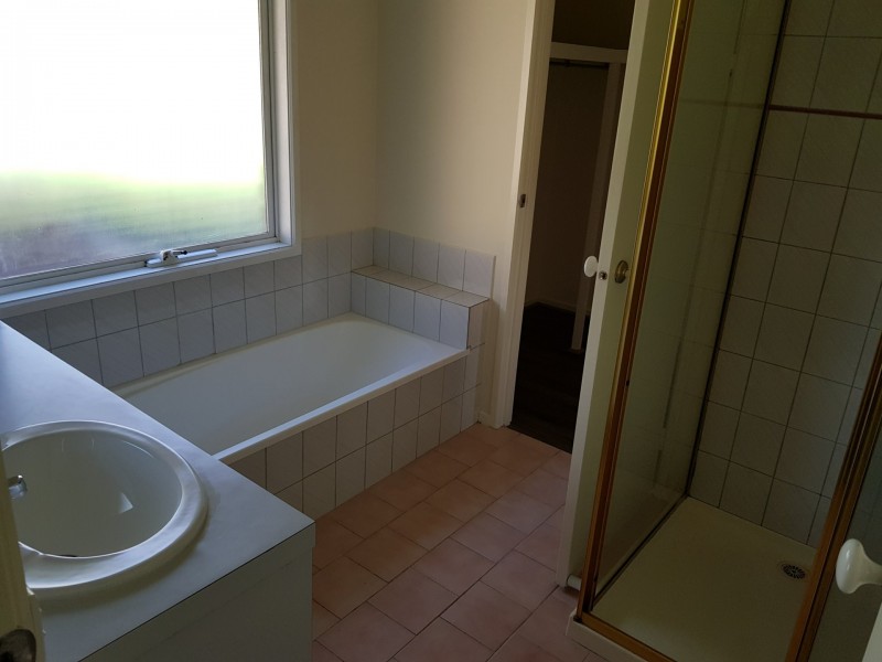 5 Janet Court, Hampton Park VIC 3976