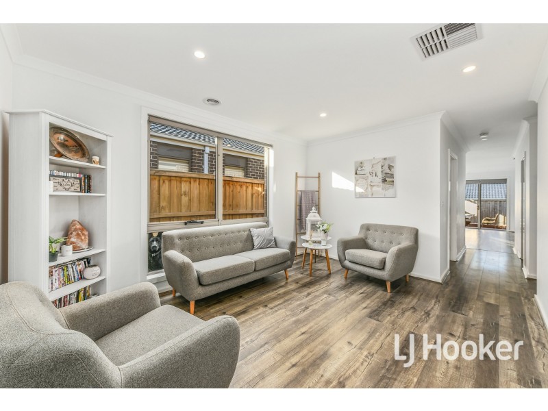 50 Bona Vista Rise, Clyde VIC 3978