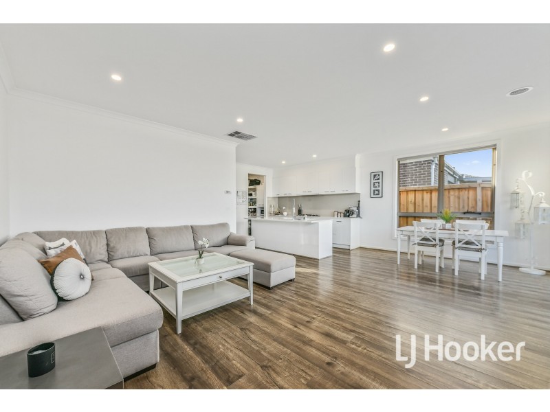 50 Bona Vista Rise, Clyde VIC 3978