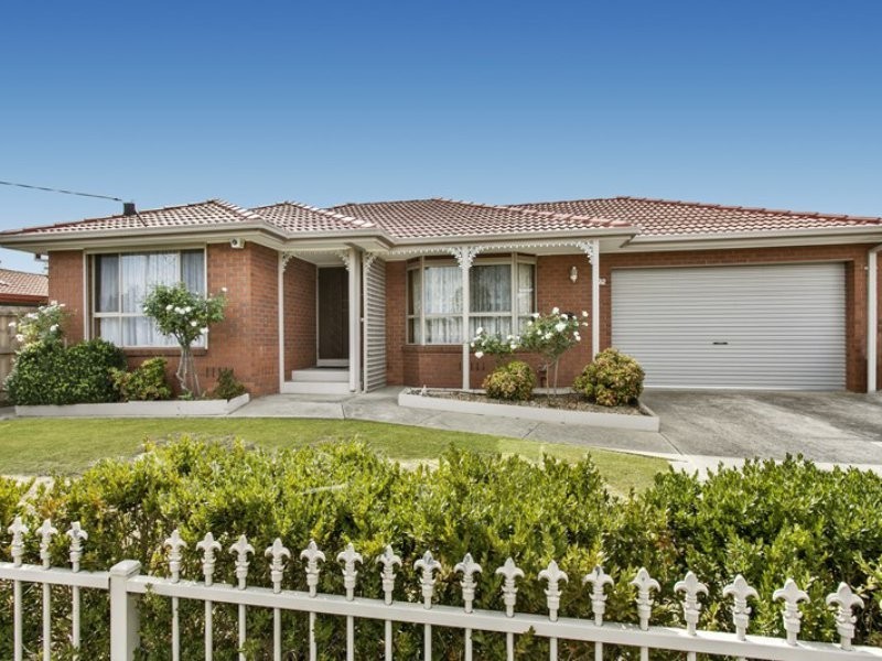 22 Strong Drive, Hampton Park VIC 3976