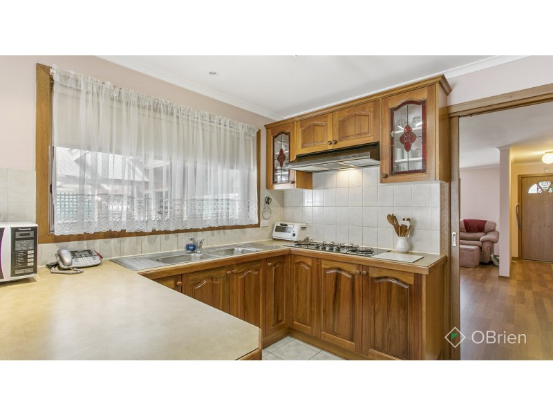 22 Strong Drive, Hampton Park VIC 3976