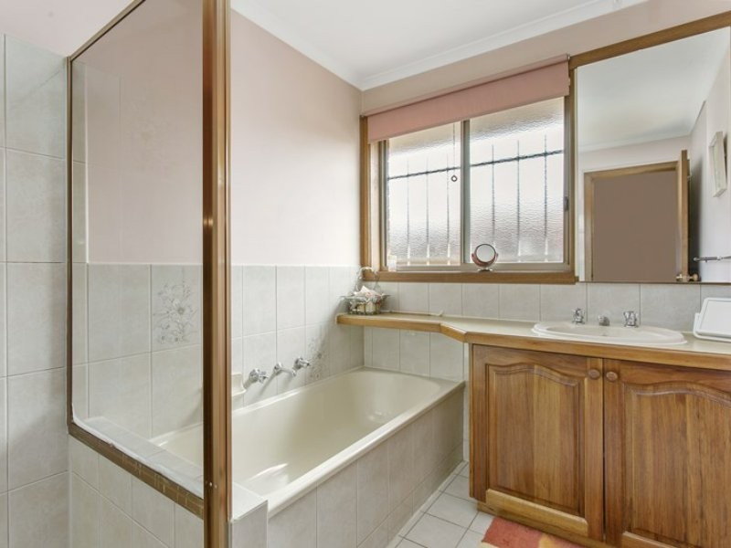 22 Strong Drive, Hampton Park VIC 3976