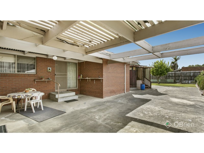 22 Strong Drive, Hampton Park VIC 3976