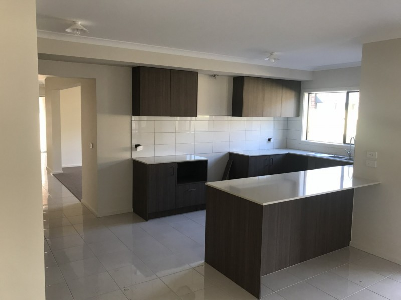 104 Fiorelli Boulevard, Cranbourne East VIC 3977