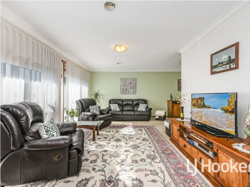 38 The Parkway, Hampton Park VIC 3976