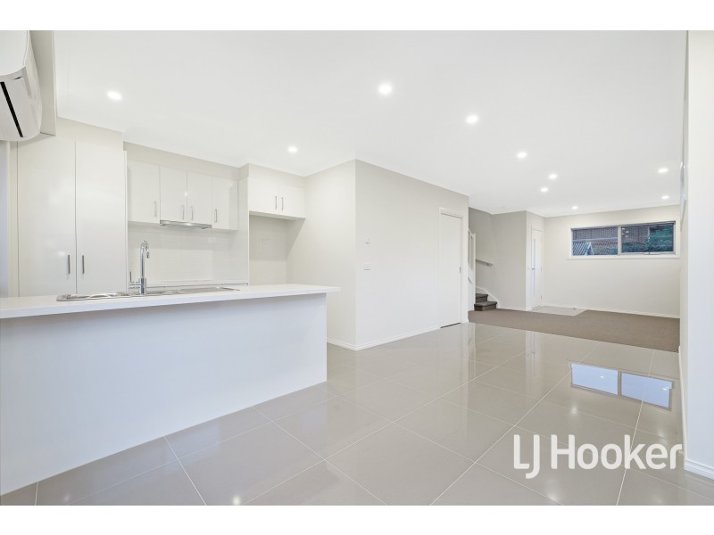 4/6 Robert Street, Dandenong VIC 3175